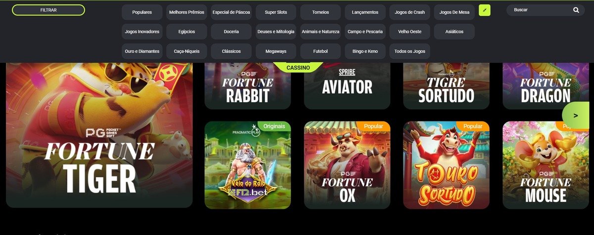 Người chơi đang tham gia bàn Baccarat Live Casino tại f88bet qua điện thoại di động